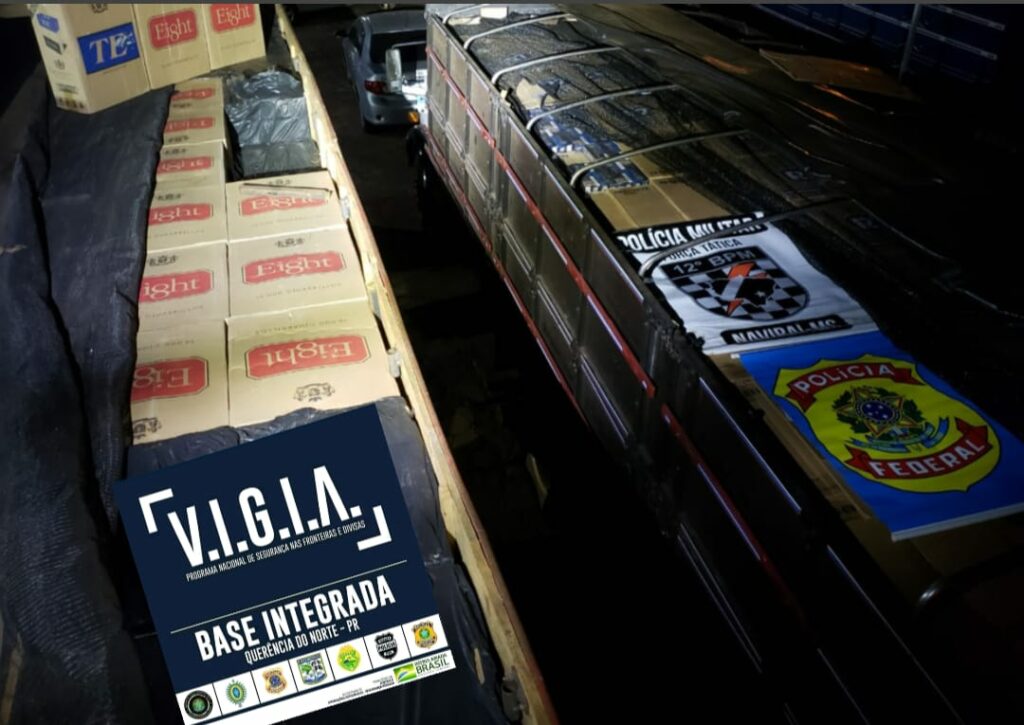 Forças de segurança apreendem dois caminhões com mil caixas de cigarros contrabandeados Forças de segurança apreendem dois caminhões com mil caixas de cigarros contrabandeados