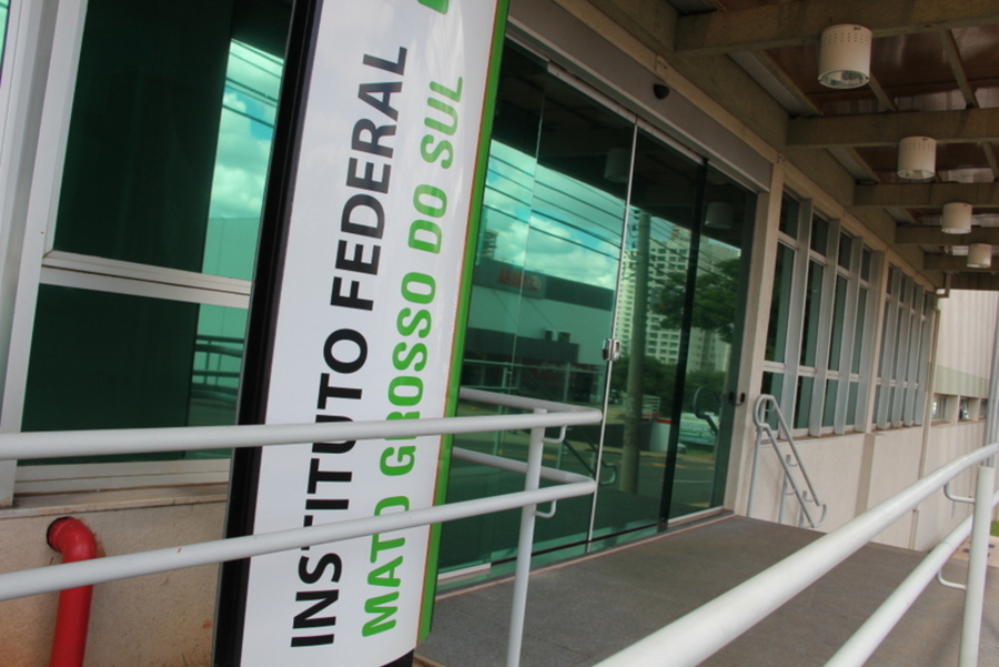 Prazo de matrícula para cursos de línguas do IFMS encerra nesta quinta-feira