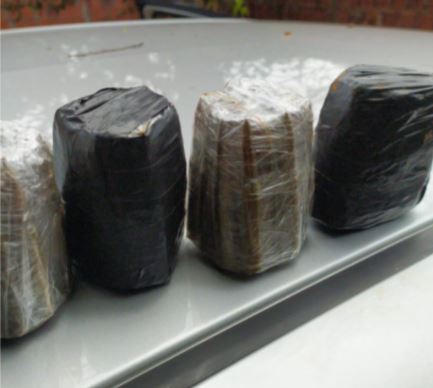 Polícia Civil prende trio com maconha e munições de uso restrito em Dourados Polícia Civil prende trio com maconha e munições de uso restrito em Dourados