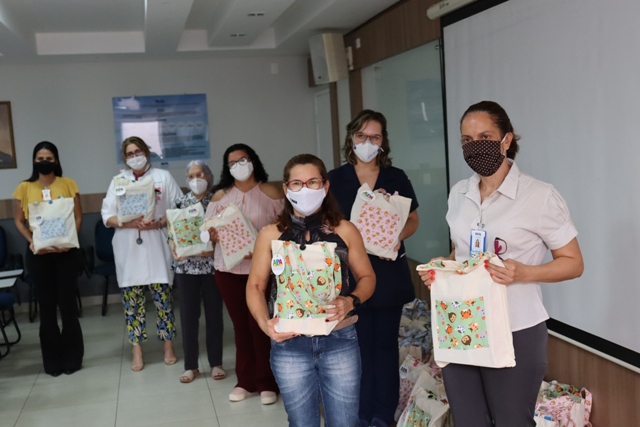 Reeducandas de Três Lagoas confeccionam kits lúdicos para crianças internadas no Hospital Auxiliadora