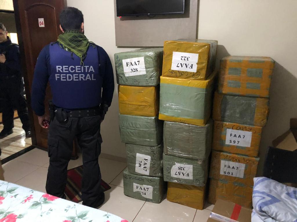 Receita apreende 600 mil em mercadorias contrabandeadas em hotéis no interior Receita apreende 600 mil em mercadorias contrabandeadas em hotéis no interior
