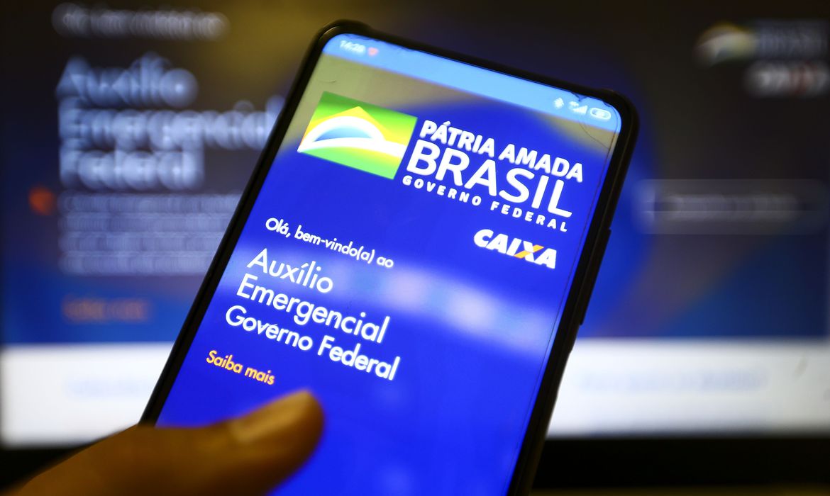Caixa paga e libera saque do auxílio emergencial a 5,4 milhões de pessoas