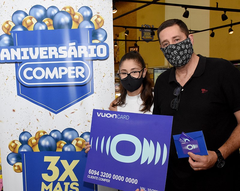Comper começa a premiar clientes com 70 vales-compras de mil reais Comper começa a premiar clientes com 70 vales-compras de mil reais