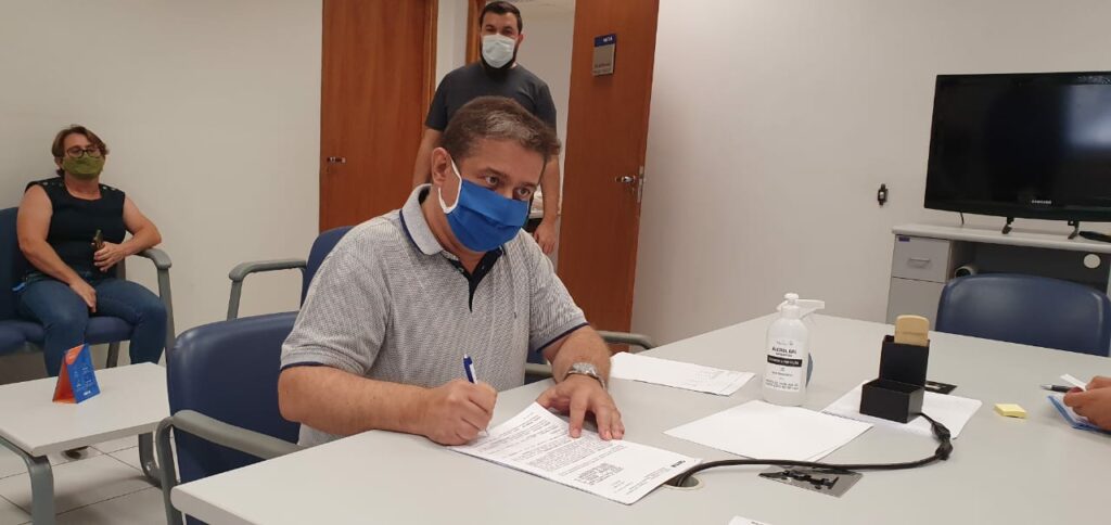 Senador Nelsinho Trad garante R$ 13,1 milhões para obras de asfalto em Sidrolândia Senador Nelsinho Trad garante R$ 13,1 milhões para obras de asfalto em Sidrolândia