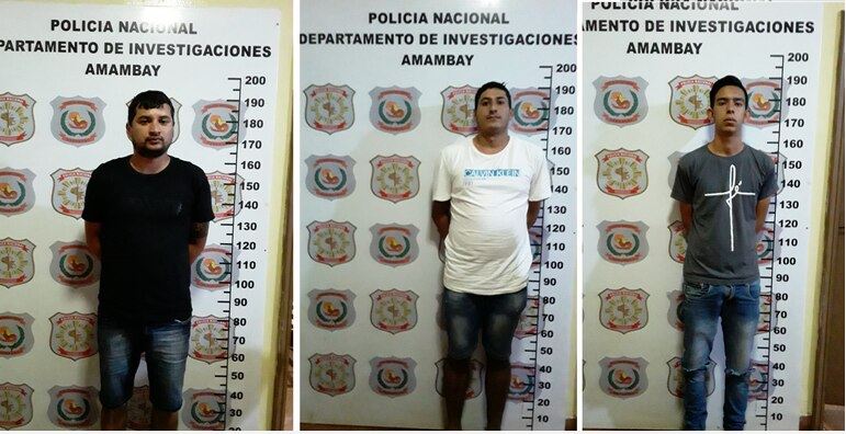 Polícia paraguaia prende três suspeitos por execução na fronteira em plena luz do dia Polícia paraguaia prende três suspeitos por execução na fronteira em plena luz do dia