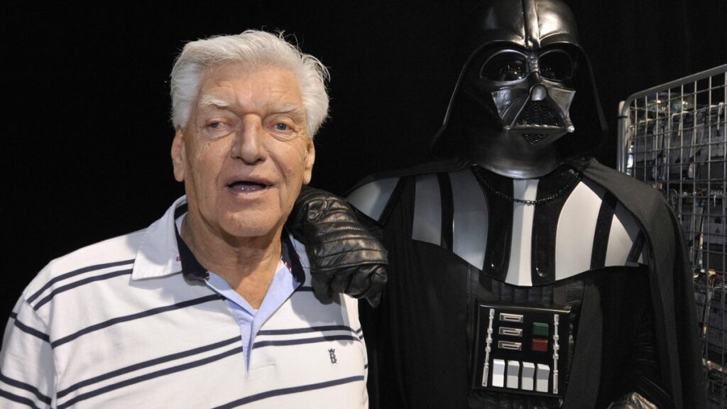 Dave Prowse: ator de Darth Vader morre aos 85 anos