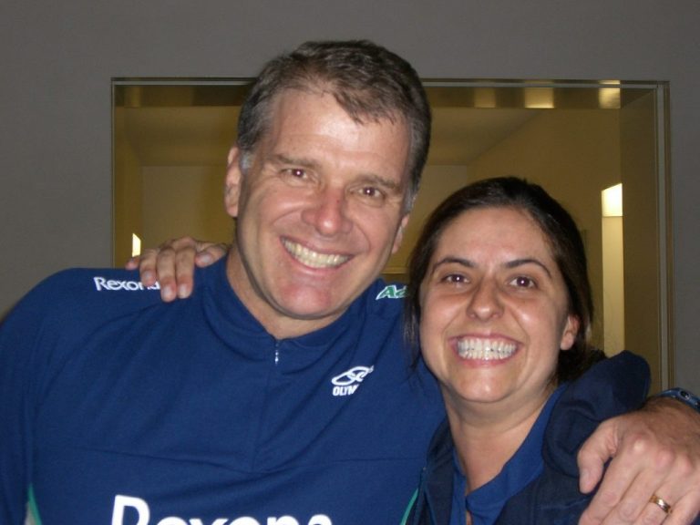 Ídolos do vôlei elogiam estrutura do Guanandizão e organização da Supercopa