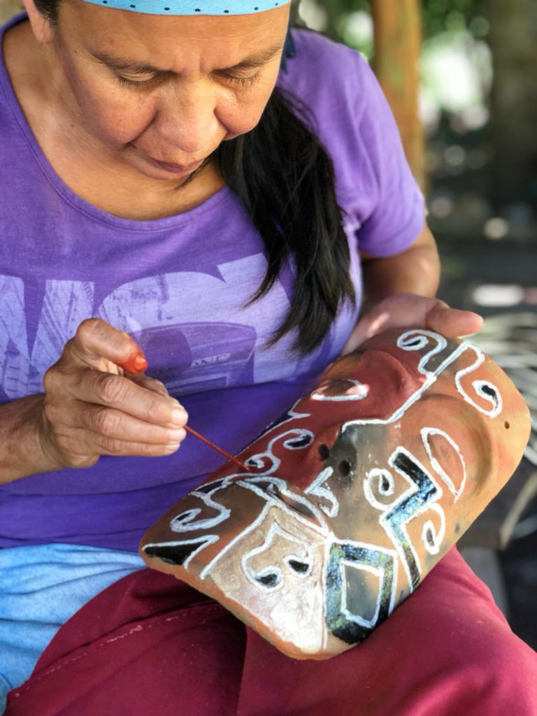 Governo apoia projeto de geração de renda com cerâmicas Kadiwéu Governo apoia projeto de geração de renda com cerâmicas Kadiwéu