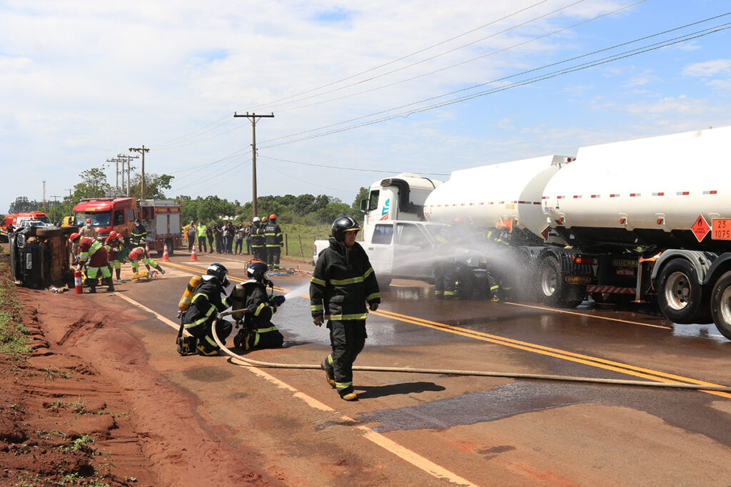 Ação simulou acidente com produto perigoso na BR-163/MS