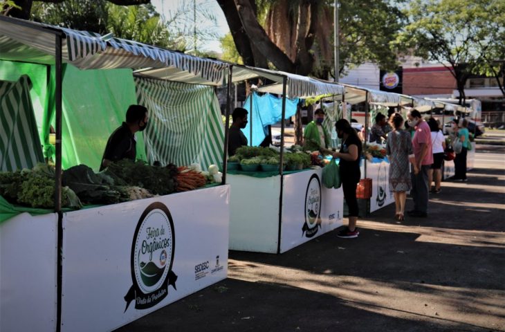 Produtos da Feira de Orgânicos da Praça do Rádio são todos certificados