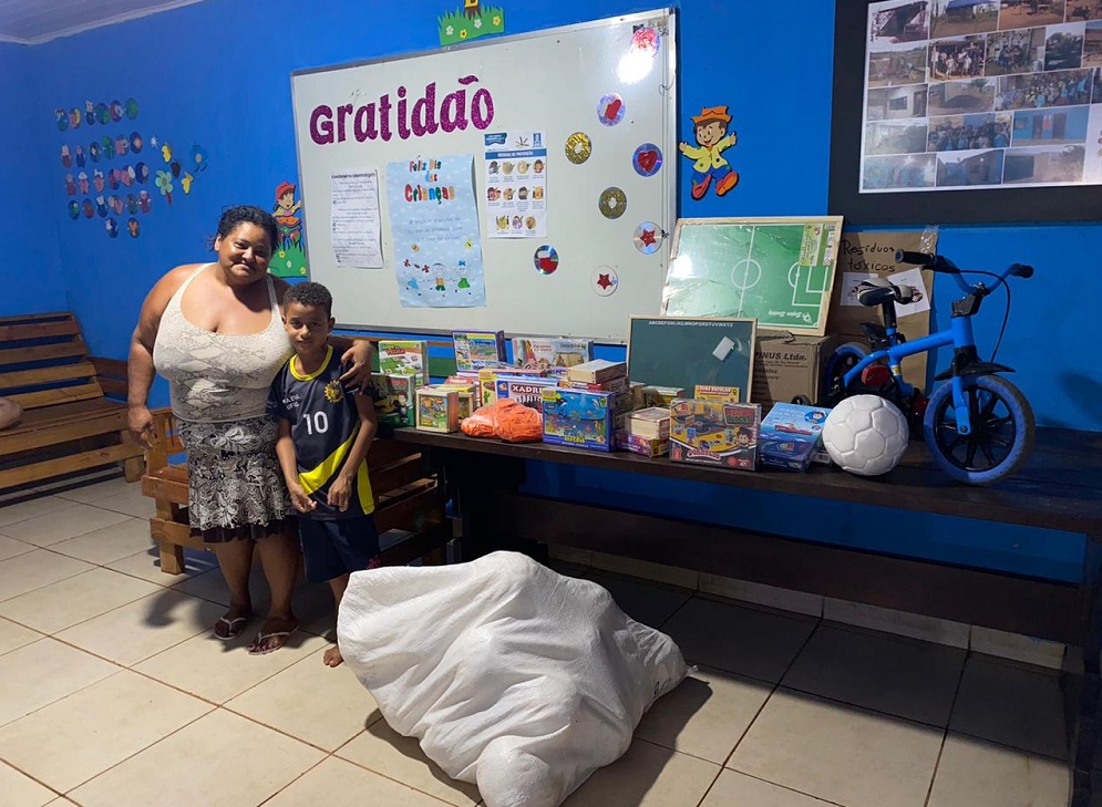 Agepen realiza entrega de brinquedos produzidos por reeducandos a instituições sociais da capital Agepen realiza entrega de brinquedos produzidos por reeducandos a instituições sociais da capital
