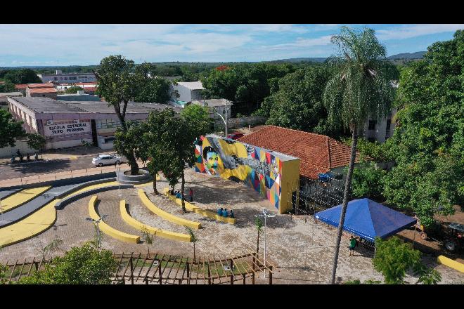 Kobra entrega em Coxim mural homenageia compositor do ‘Pé de Cedro’ Kobra entrega em Coxim mural homenageia compositor do ‘Pé de Cedro’