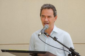 Prefeitura entrega carro 0 km, moto e prêmios do último sorteio do IPTU Prefeitura entrega carro 0 km, moto e prêmios do último sorteio do IPTU