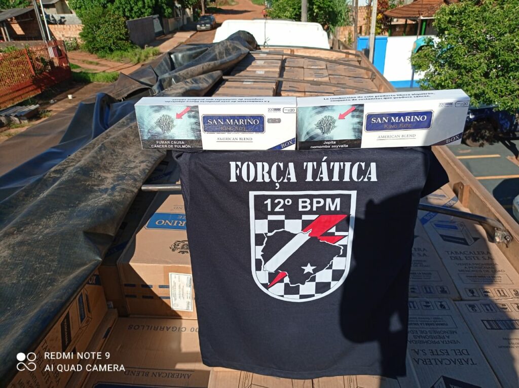 Força Tática apreende 50 mil cigarros contrabandeados Força Tática apreende 50 mil cigarros contrabandeados