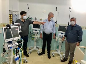 Prefeitura abriu mais dez leitos de UTI para atender pacientes com Covid-19 Prefeitura abriu mais dez leitos de UTI para atender pacientes com Covid-19