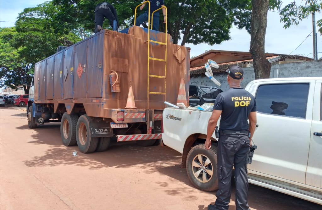 Caminhão é preso com mais de seis toneladas de maconha