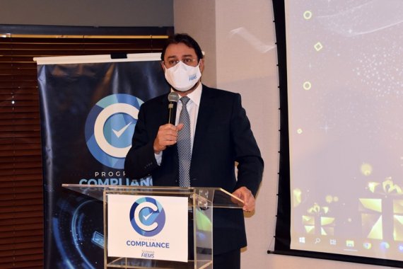 fotozcompliancez2_1_b