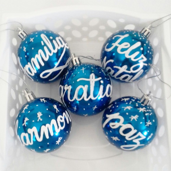 Doações ao Troco Solidário renderão enfeites de natal personalizados Doações ao Troco Solidário renderão enfeites de natal personalizados