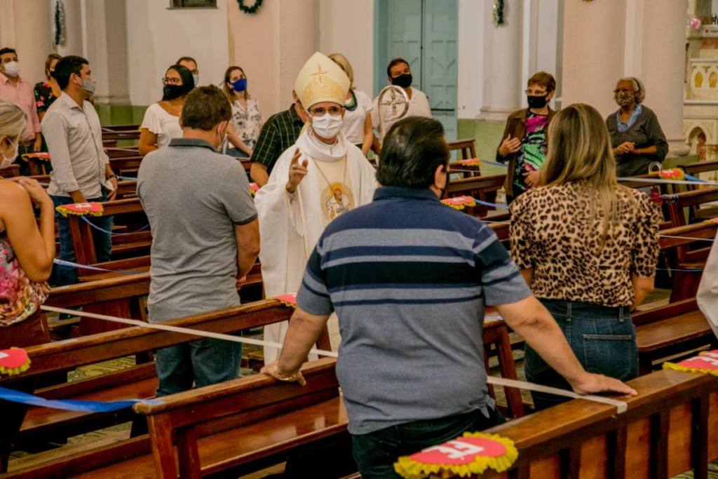 Em Corumbá Missa celebra início dos trabalhos nos poderes Executivo e Legislativo Em Corumbá Missa celebra início dos trabalhos nos poderes Executivo e Legislativo