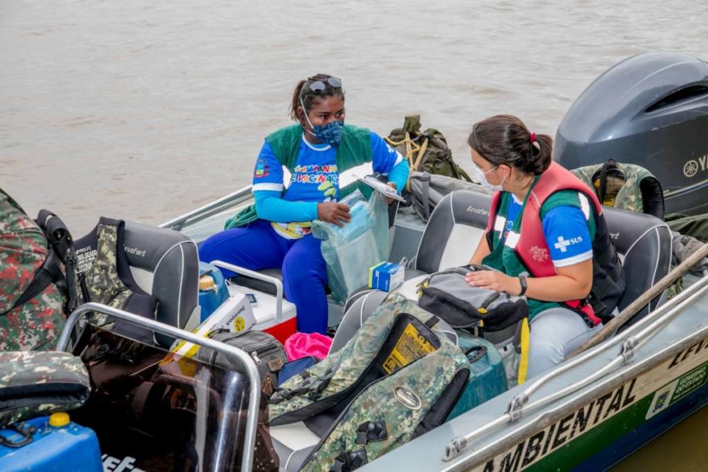 Covid-19: vacinas são enviadas para a aldeia Uberaba pelo Rio Paraguai