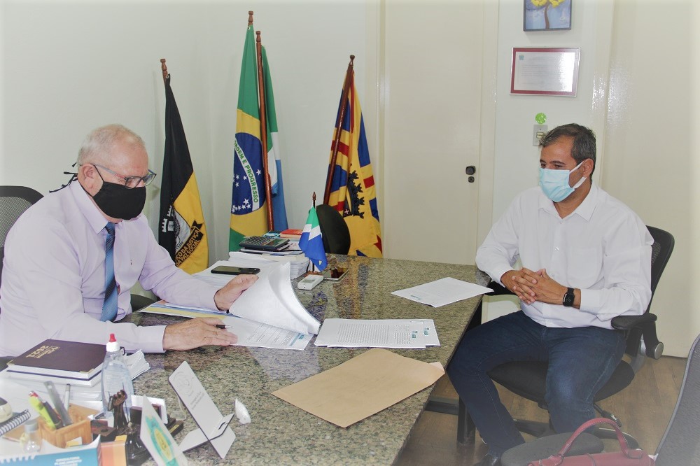 Agepen e UEMS se unem em projeto de incentivo à leitura para internos da Penitenciária da Gameleira Agepen e UEMS se unem em projeto de incentivo à leitura para internos da Penitenciária da Gameleira