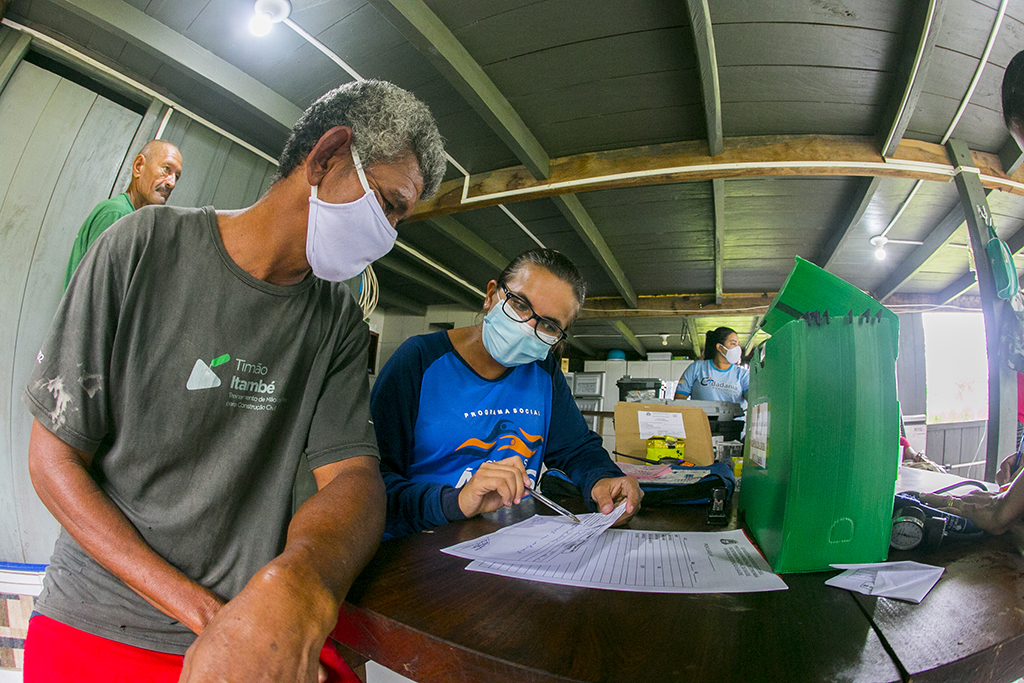 Ribeirinhos da região do Taquari vão ser atendidos a partir do dia 30 pelo Programa Social Povo das Águas Ribeirinhos da região do Taquari vão ser atendidos a partir do dia 30 pelo Programa Social Povo das Águas