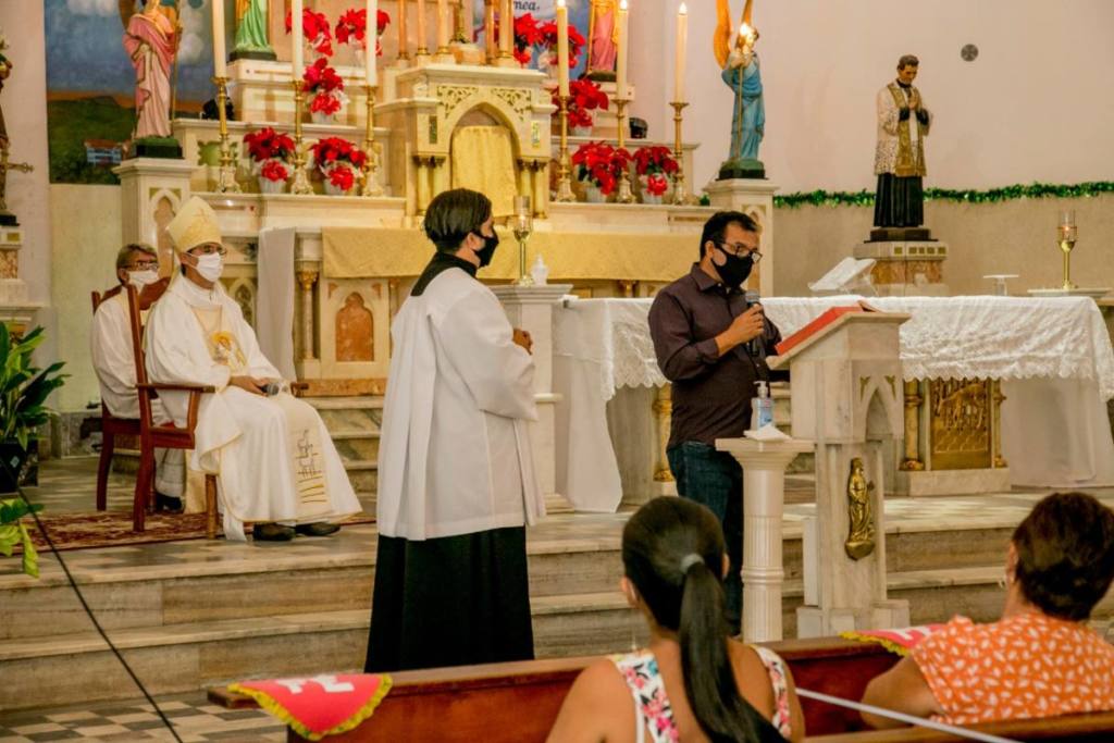 Em Corumbá Missa celebra início dos trabalhos nos poderes Executivo e Legislativo Em Corumbá Missa celebra início dos trabalhos nos poderes Executivo e Legislativo