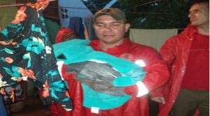 Bombeiros resgatam famílias desabrigadas pela chuva em Corumbá; Defesa Civil monitora situação