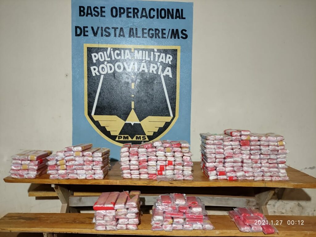 PMR localiza “mocó” e apreende 213 quilos de maconha na região de Maracaju PMR localiza “mocó” e apreende 213 quilos de maconha na região de Maracaju
