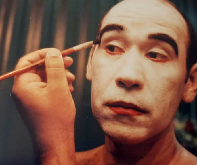 Teatro Brasileiro Fora do Eixo segue com bate-papos para falar dos artistas campo-grandenses Teatro Brasileiro Fora do Eixo segue com bate-papos para falar dos artistas campo-grandenses