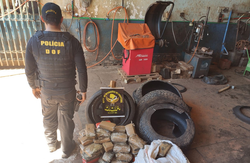 DOF apreende camionete com pneus recheados de maconha, o motorista veio de Salvador para MS