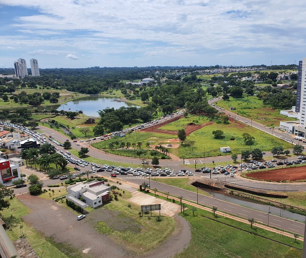 Manifestantes fazem protesto pró-Bolsonaro e contra Lula na Capital