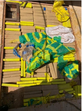 PMR localiza mais de 700 quilos de maconha escondida em carreta com destino a SP PMR localiza mais de 700 quilos de maconha escondida em carreta com destino a SP