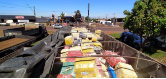 DOF apreende mais de 11 toneladas de maconha escondidas em carga de grama
