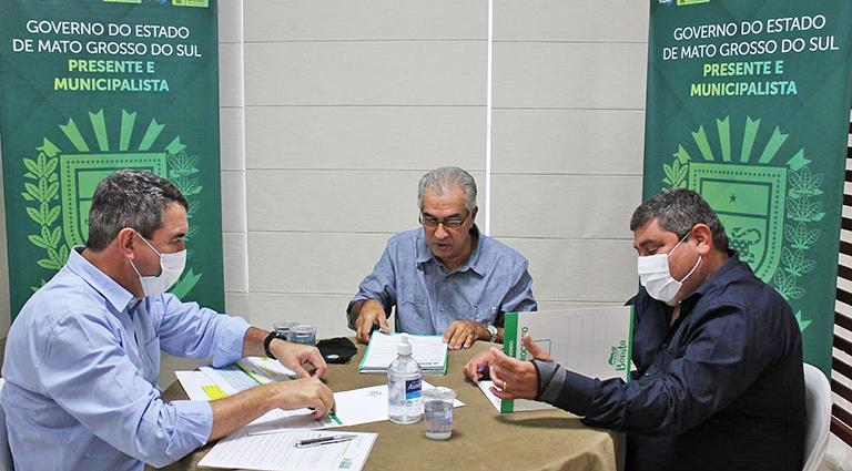 Prefeitos elogiam obras entregues e pedem novos investimentos em setores