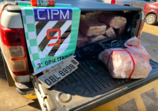 PM apreende caminhonete carregada de maconha em distrito de Dourados