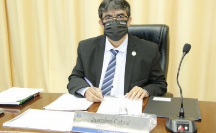 Câmara faz debate sobre 'mudança de comportamento' no trânsito em Dourados Câmara faz debate sobre 'mudança de comportamento' no trânsito em Dourados