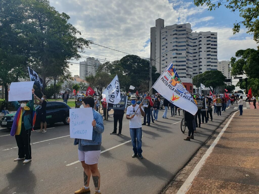 Campo Grande também vai as ruas contra Bolsonaro 'genocida' e por mais vacinas