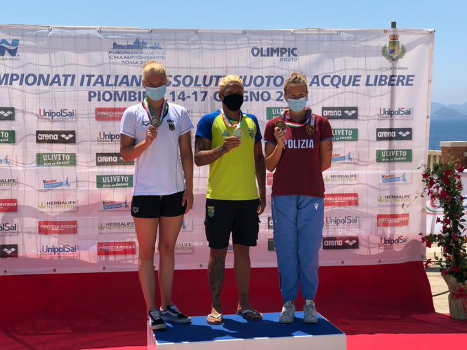 Ana Marcela é ouro no Campeonato Italiano Absoluto de Águas Abertas Ana Marcela é ouro no Campeonato Italiano Absoluto de Águas Abertas