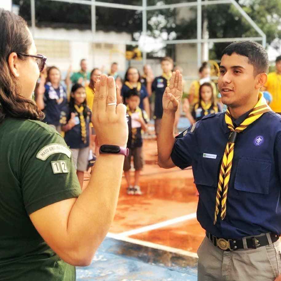 “Aqueça Uma Vida” - Escoteiros e Bosque dos Ipês entregam doações para campanh