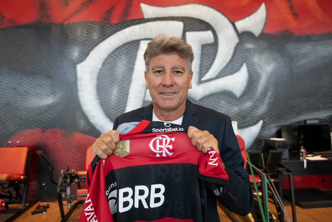 Renato Gaúcho é apresentado oficialmente como técnico do Flamengo