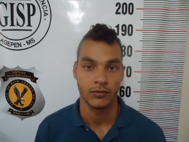 PM prende dupla 1 hora após assaltos e roubo de moto no Aero Rancho PM prende dupla 1 hora após assaltos e roubo de moto no Aero Rancho