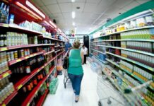 Supermercados reduzem lojas e mudam estratégia após anos de expansão acelerada