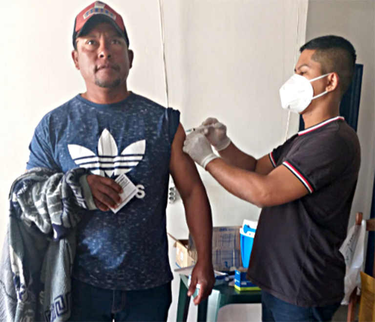 Vacinação Covid no Pantanal imuniza 2 mil em Corumbá, com apoio de aeronaves