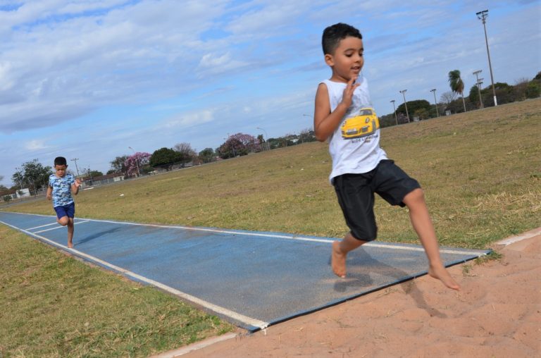 Oficinas de atletismo infantil acontecem no Parque Ayrton Senna Oficinas de atletismo infantil acontecem no Parque Ayrton Senna