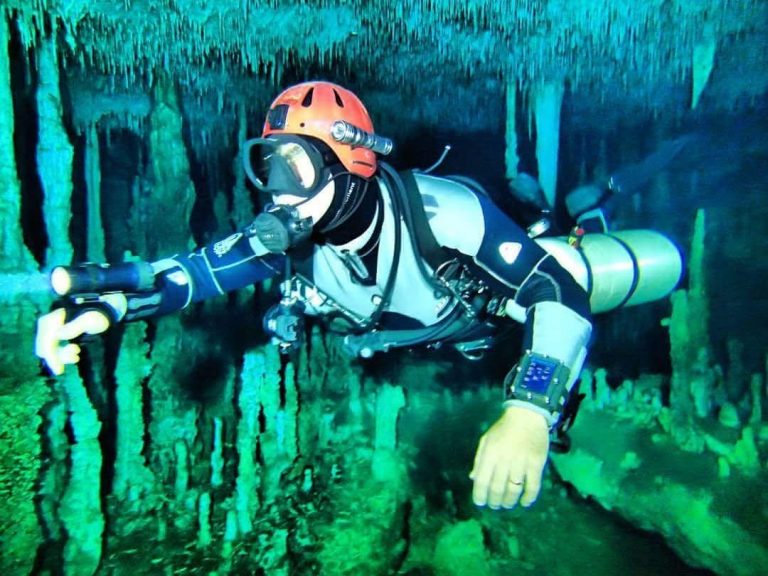 Corpo de Bombeiros de MS realiza Curso de Mergulho em Caverna