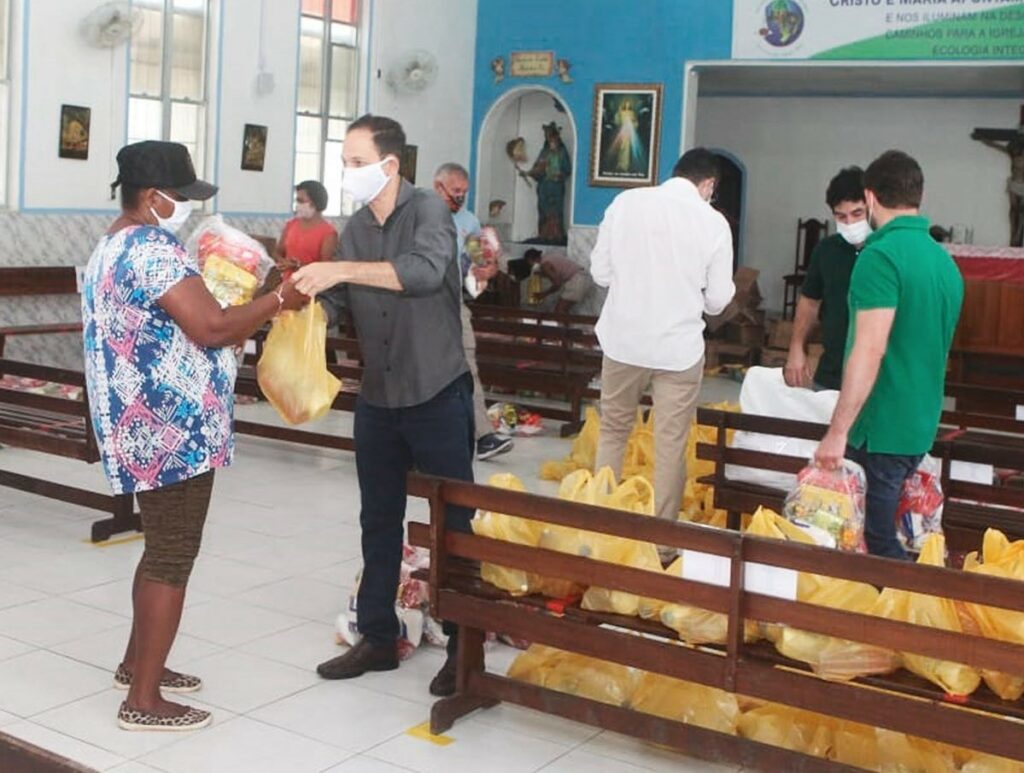 Sociedade médica entrega cestas básicas a famílias em vulnerabilidade no MS