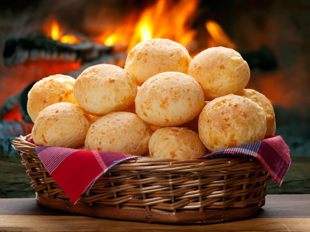 Chipa ou pão de queijo? Dois dos pratos típicos do Paraguai e do Brasil são comemorados no mês de agosto