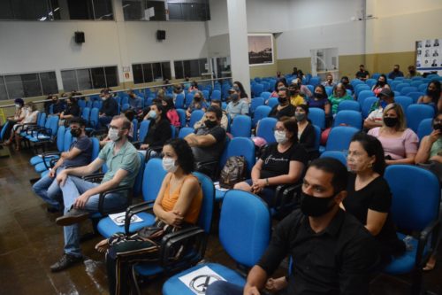 Prefeito abre 'Semana da Pessoa Surda' iniciada com palestra sobre saúde mental Prefeito abre 'Semana da Pessoa Surda' iniciada com palestra sobre saúde mental