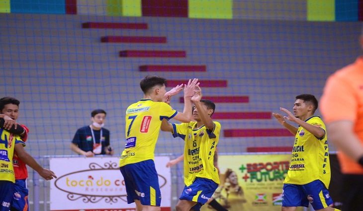 Apaefs empata pela Taça Brasil de Futsal Sub-17 e segue viva na clompetição